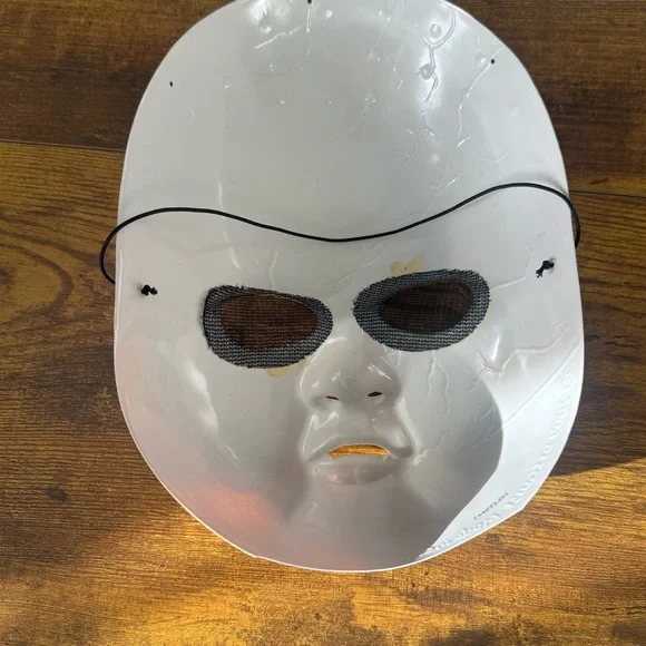 Disguise Creepy Cracked Baby Doll Full Face Mask‎ 2009 Halloween Costume - Picture 3 of 7